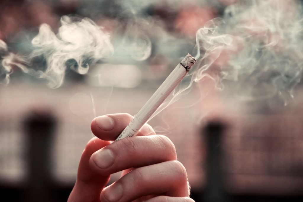 Tabaco fumado, cigarrillos.